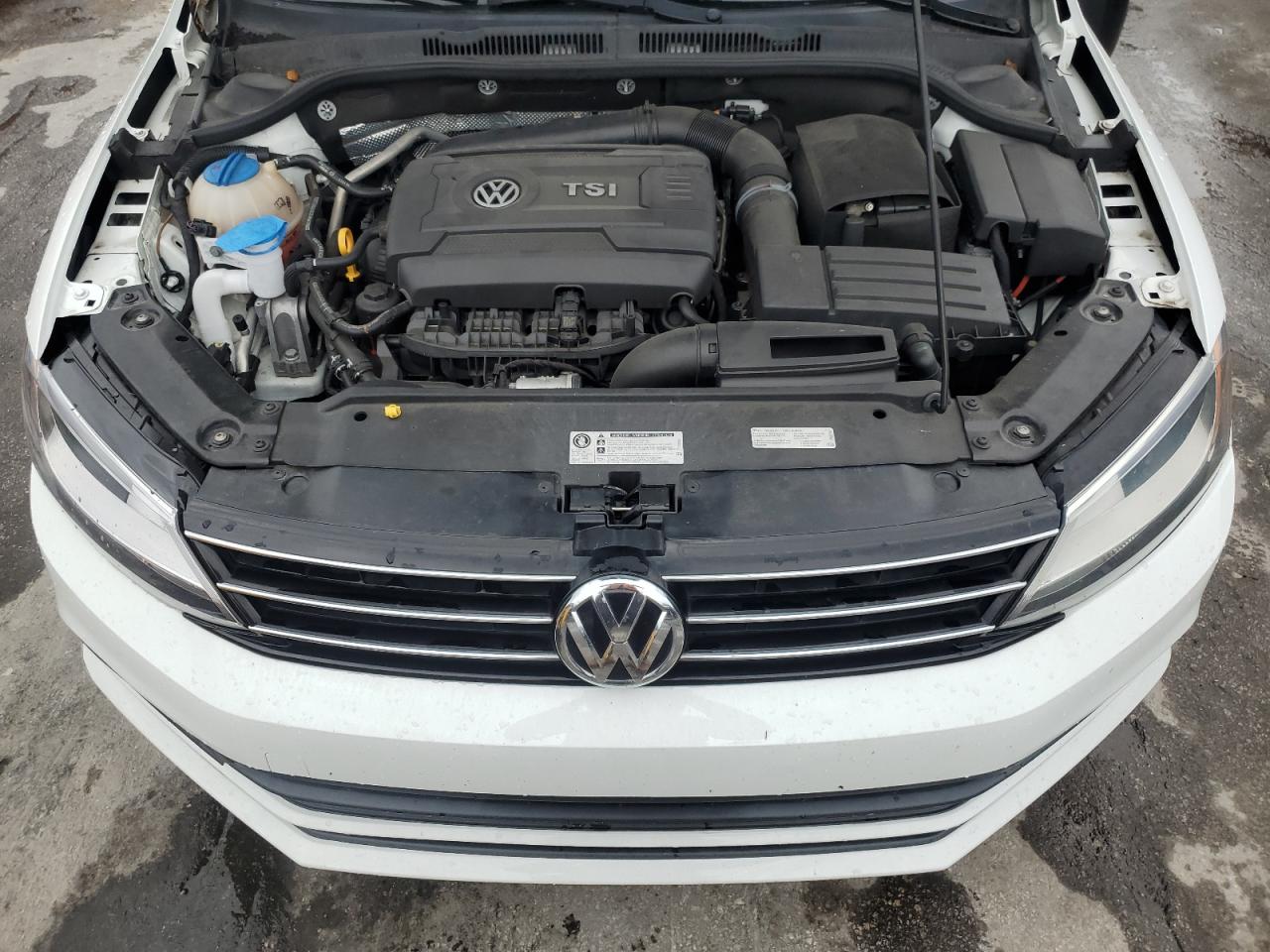 3VWD17AJ2FM320471 2015 Volkswagen Jetta Se