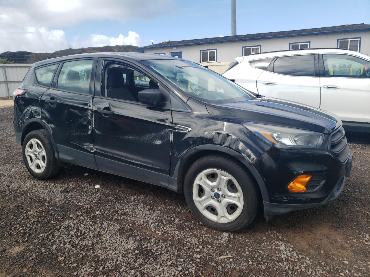 1FMCU0F76JUB44132 2018 Ford Escape S