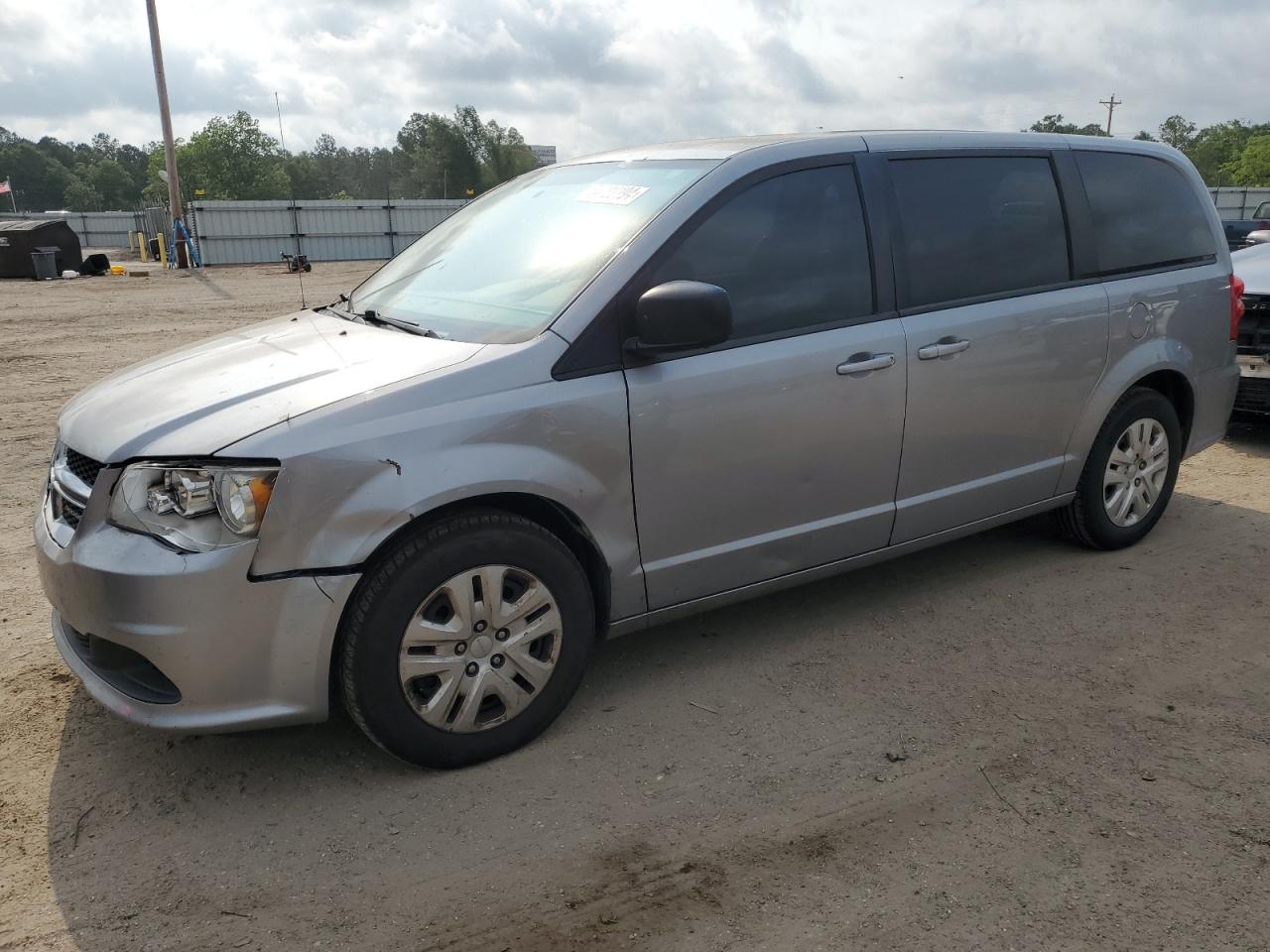 2C4RDGBG5JR225357 2018 Dodge Grand Caravan Se