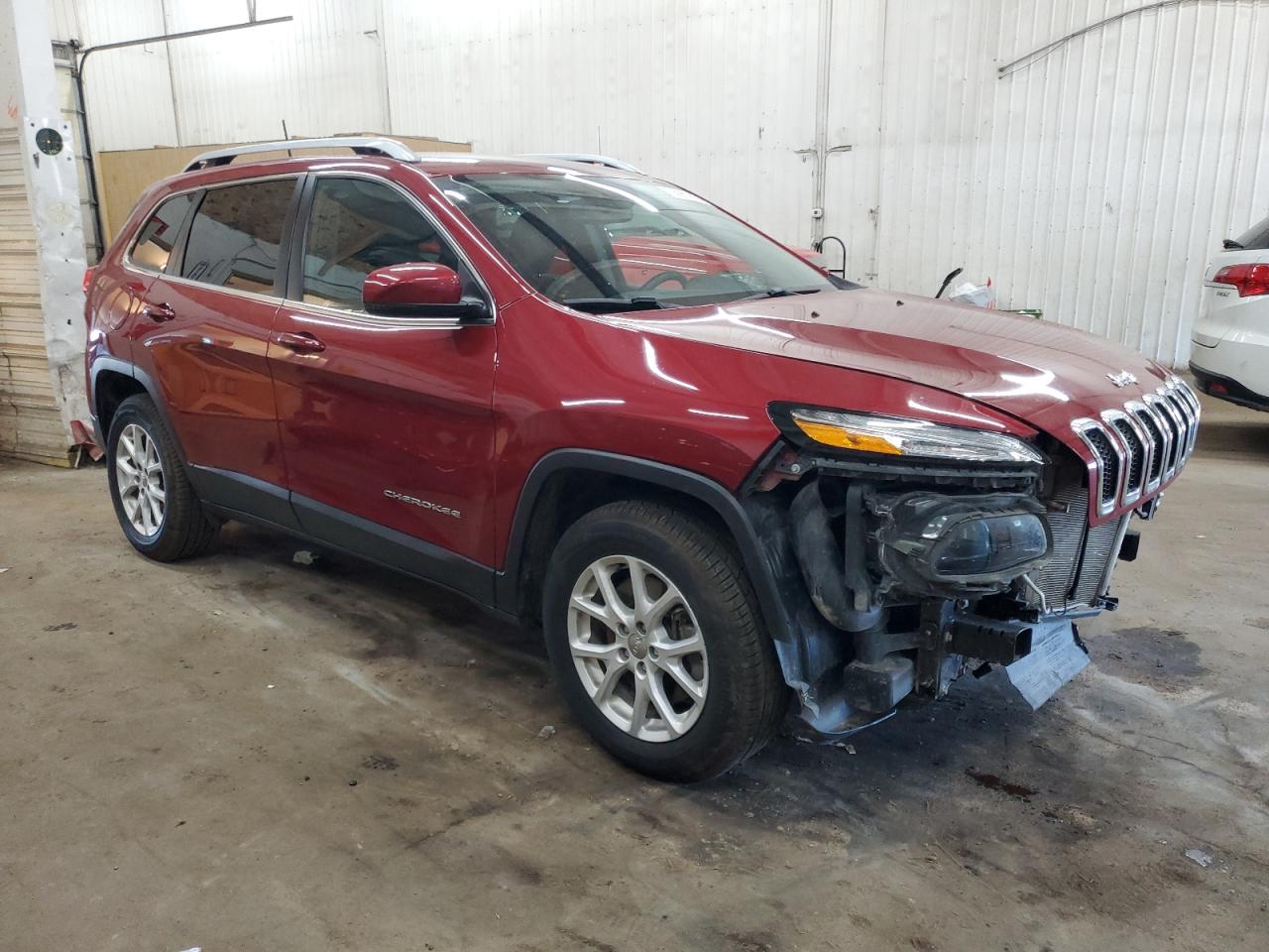 1C4PJMCS8HW628624 2017 Jeep Cherokee Latitude