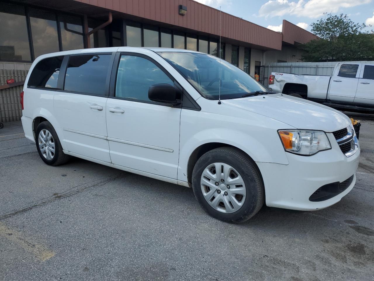 2C4RDGBGXFR558841 2015 Dodge Grand Caravan Se