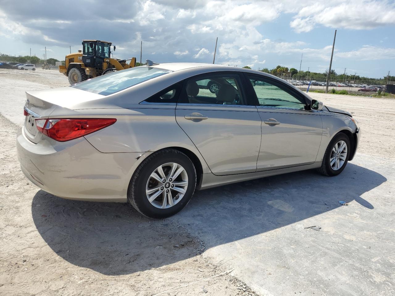 5NPEB4AC1BH173211 2011 Hyundai Sonata Gls