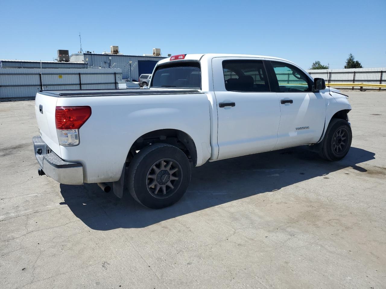 5TFEM5F12CX043709 2012 Toyota Tundra Crewmax Sr5