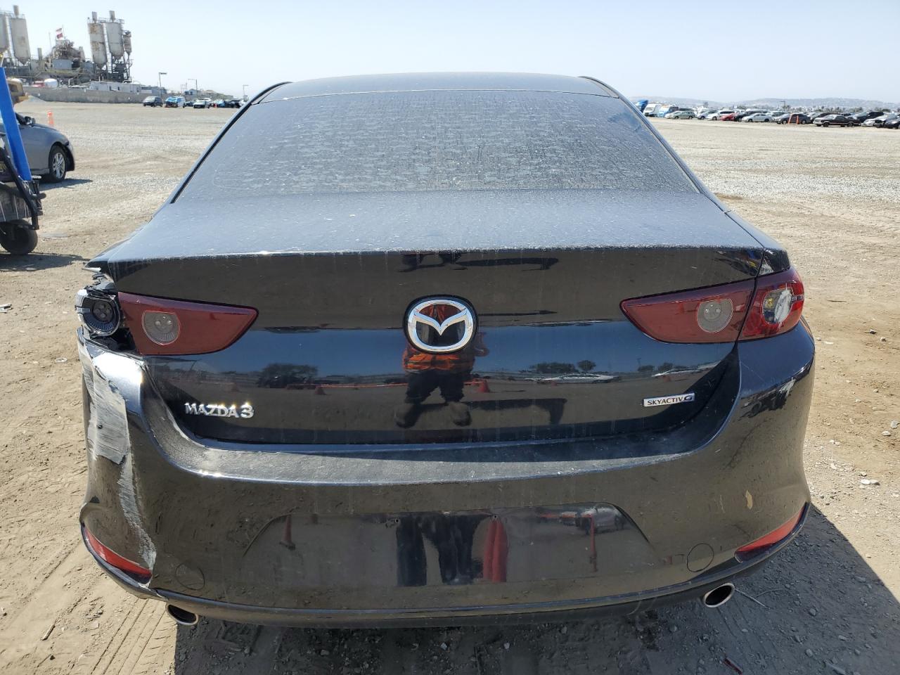 3MZBPAA74MM202605 2021 Mazda 3