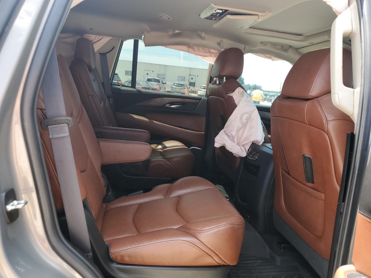 1GYS4BKJ7KR262749 2019 Cadillac Escalade Luxury