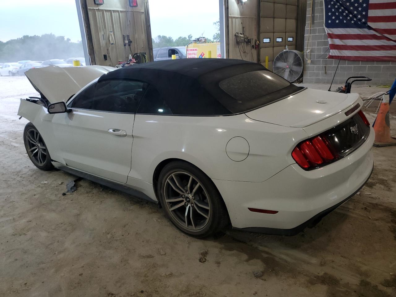 1FATP8UH6G5243337 2016 Ford Mustang