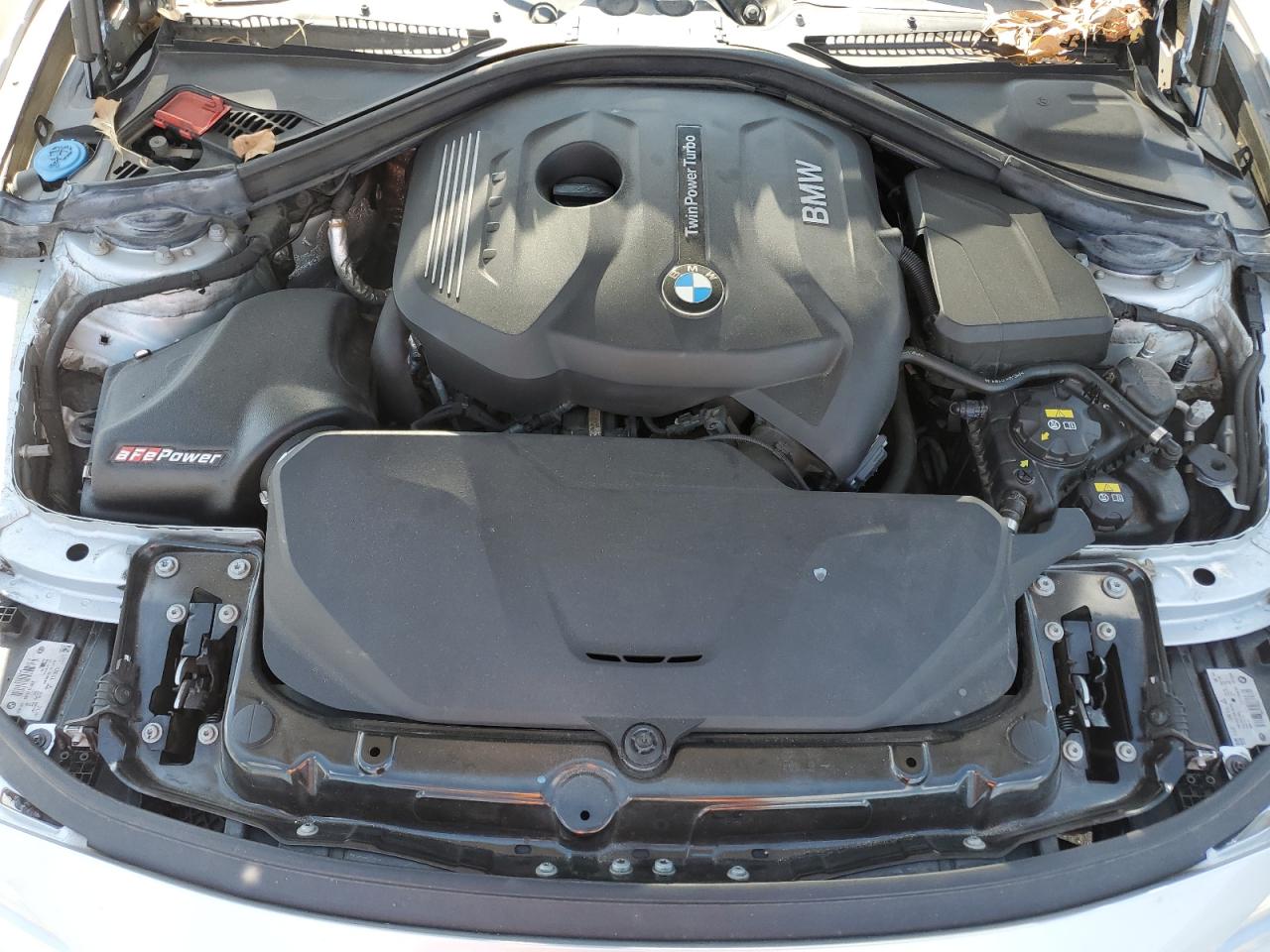 WBA8D9G33HNU63533 2017 BMW 330 Xi