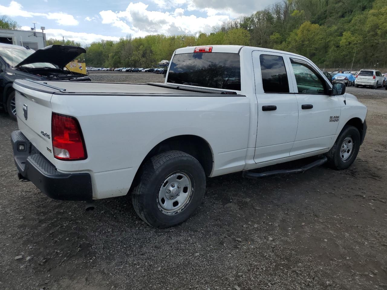 2018 Ram 1500 St vin: 1C6RR7FG4JS212066