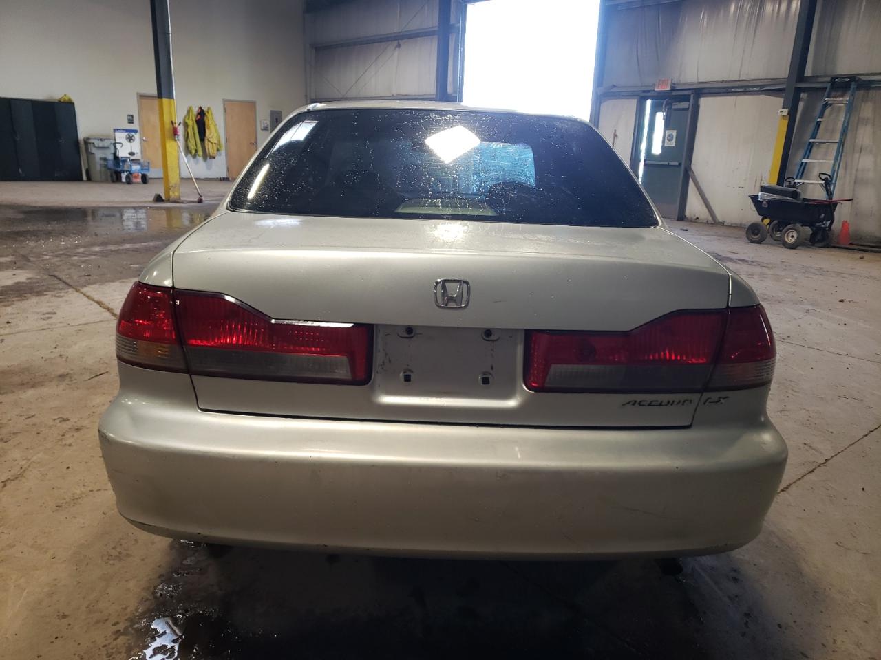 1HGCG66542A077760 2002 Honda Accord Lx