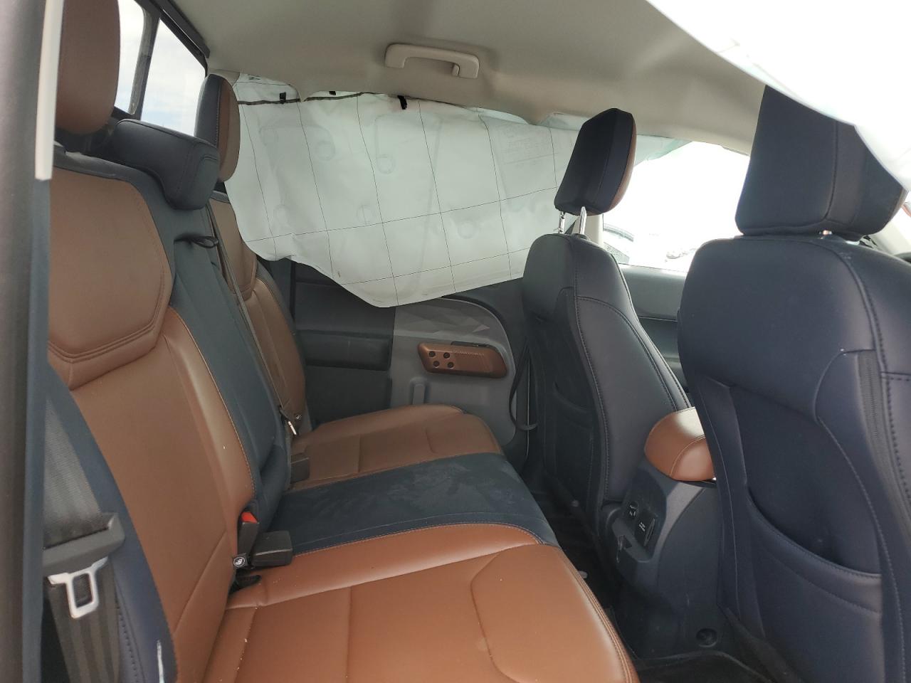 3FTTW8M33RRA32484 2024 Ford Maverick Lariat