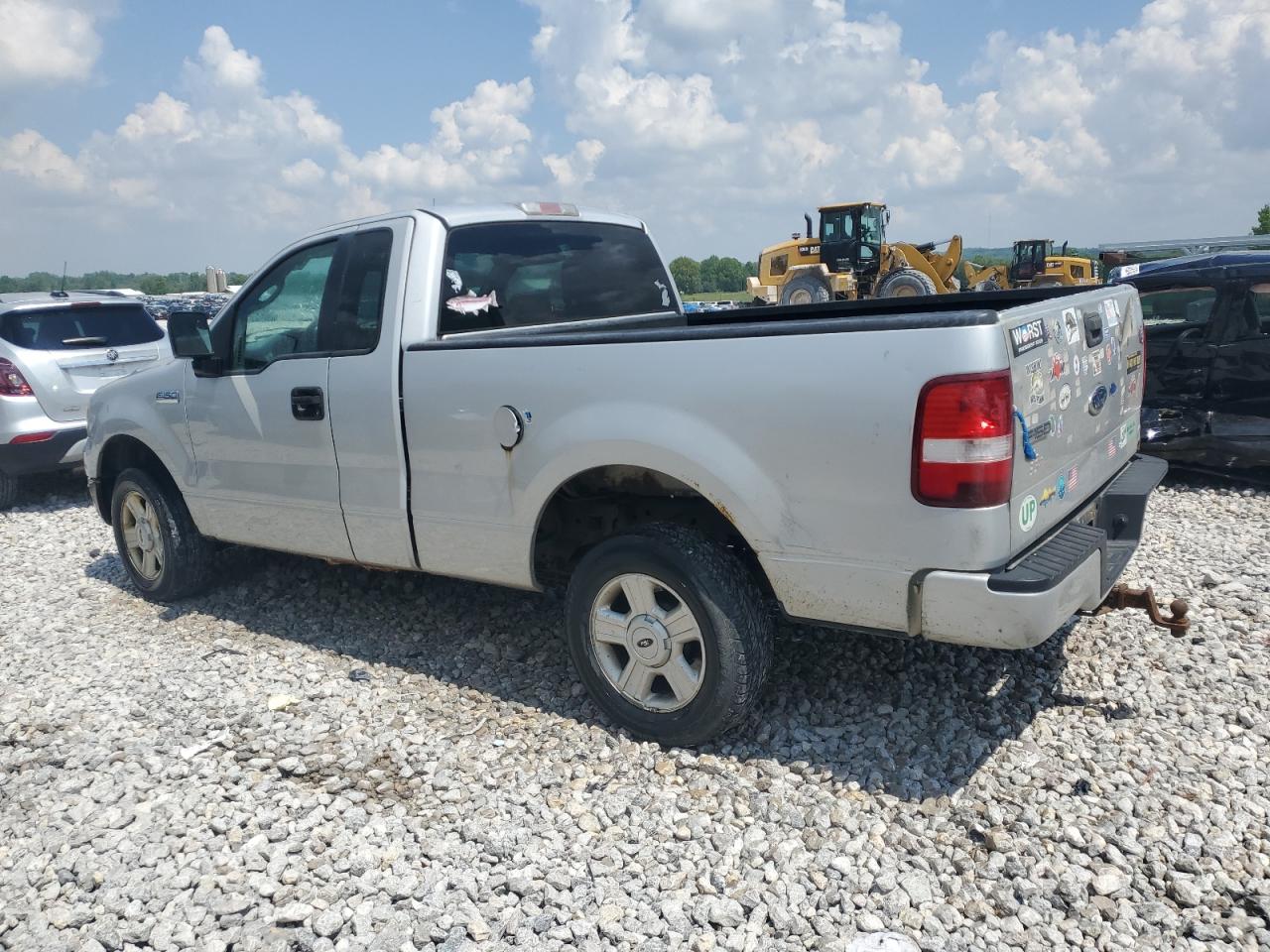1FTRF12285KE77264 2005 Ford F150 1FTRF12285KE77264 2005 Ford F150