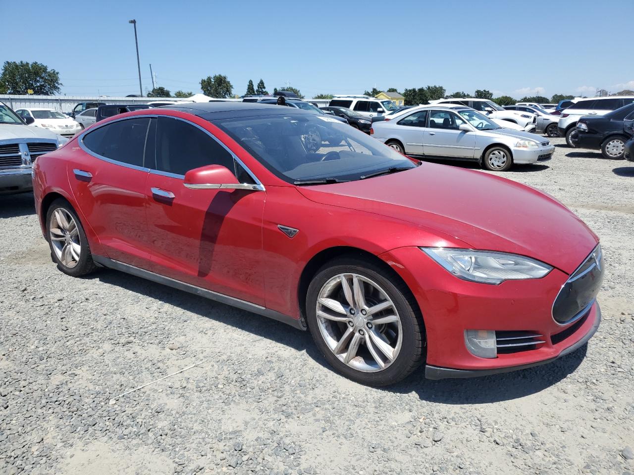 2014 Tesla Model S vin: 5YJSA1H11EFP52257