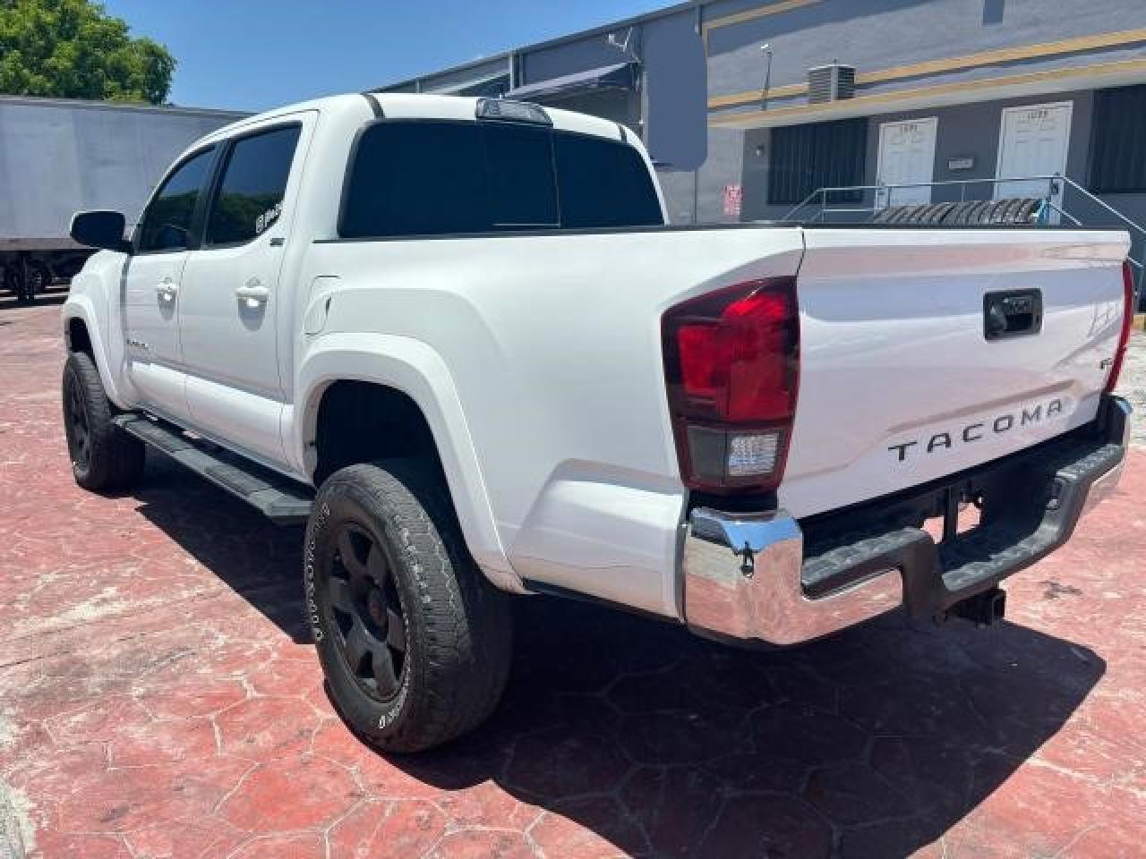 3TMAZ5CN4KM102240 2019 Toyota Tacoma Double Cab