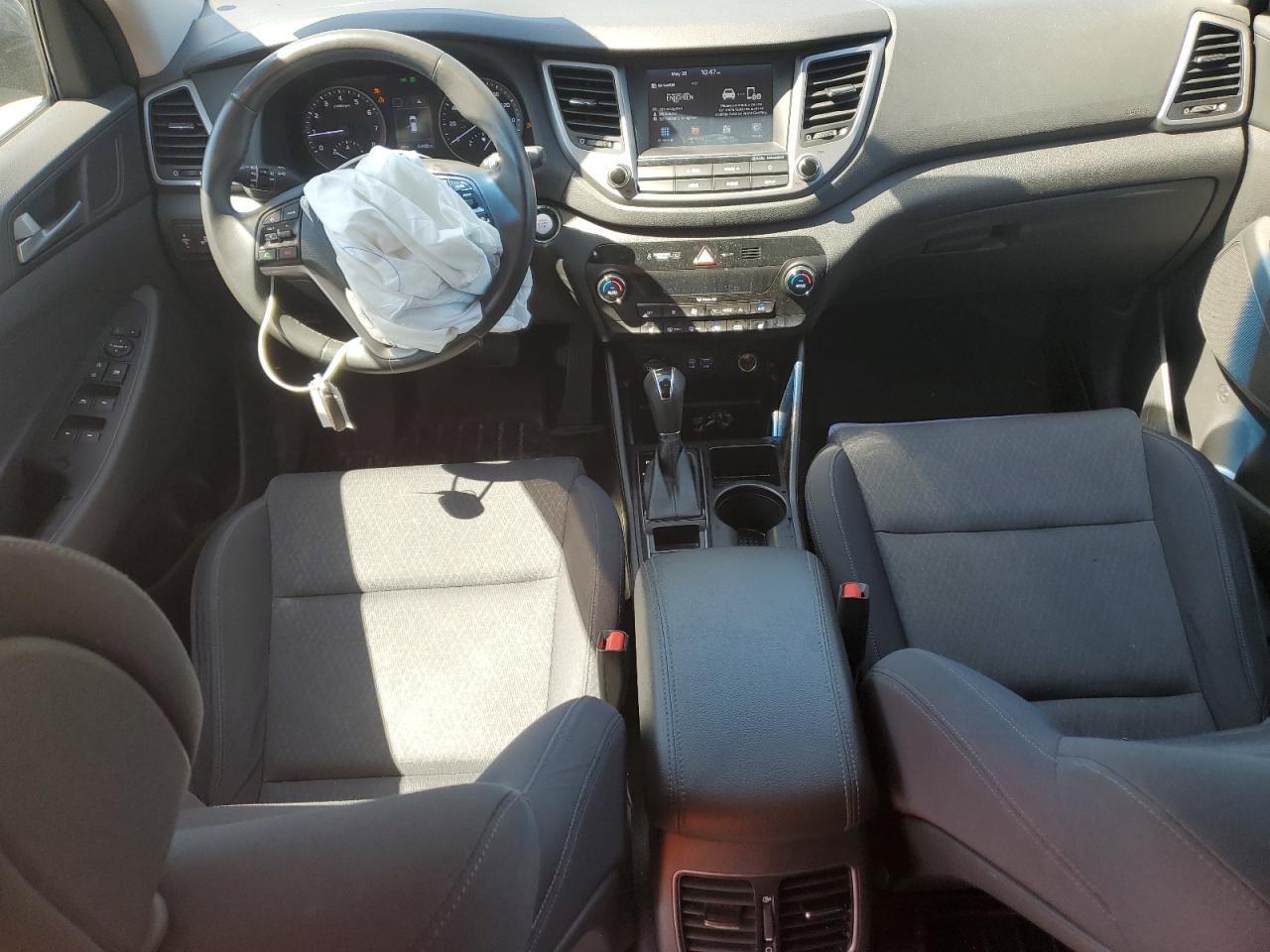 KM8J33A25JU667701 2018 Hyundai Tucson Value