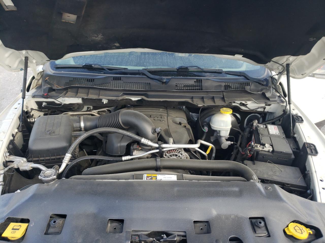 1C6RR7NT8JS102359 2018 Ram 1500 Laramie