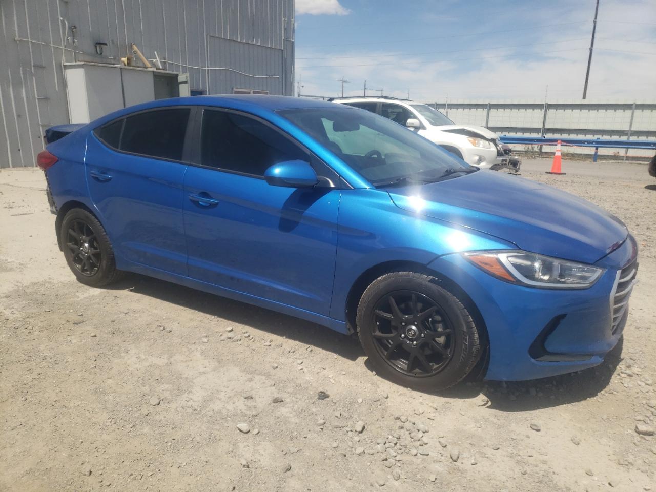 2018 Hyundai Elantra Se vin: KMHD74LF1JU612394