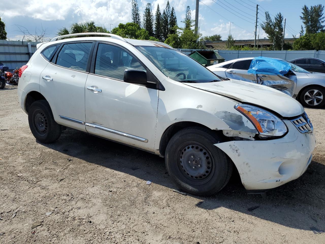 JN8AS5MT4FW655708 2015 Nissan Rogue Select S