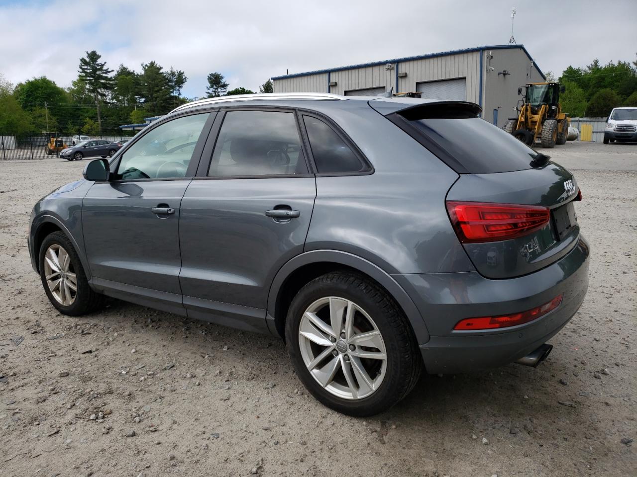 WA1ECCFS2HR003913 2017 Audi Q3 Premium