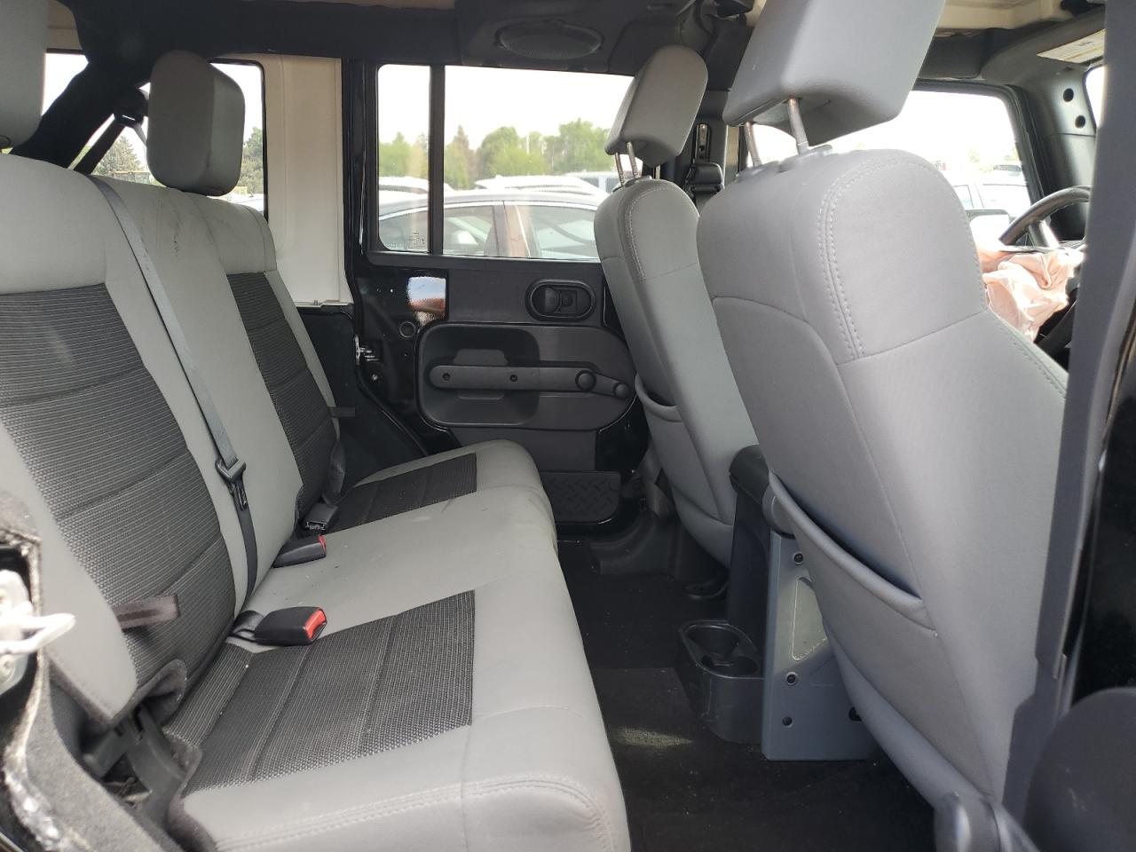 1J4BA3H16AL183421 2010 Jeep Wrangler Unlimited Sport