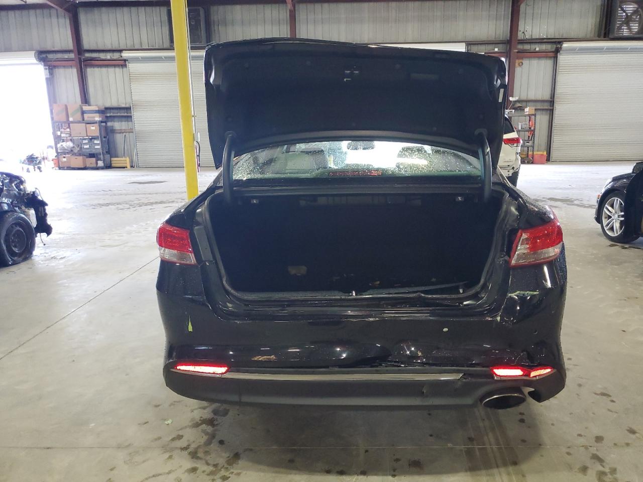 5XXGU4L31GG039768 2016 Kia Optima Ex