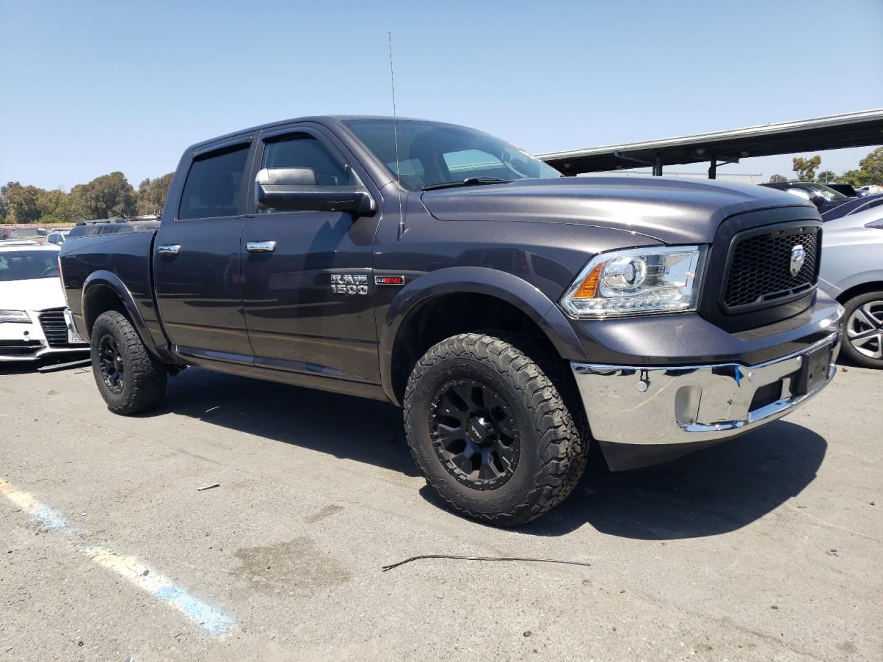 1C6RR7NM7JS354760 2018 Ram 1500 Laramie