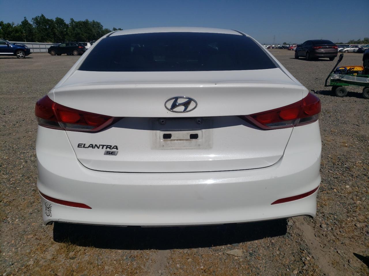 5NPD74LF9JH355984 2018 Hyundai Elantra Se