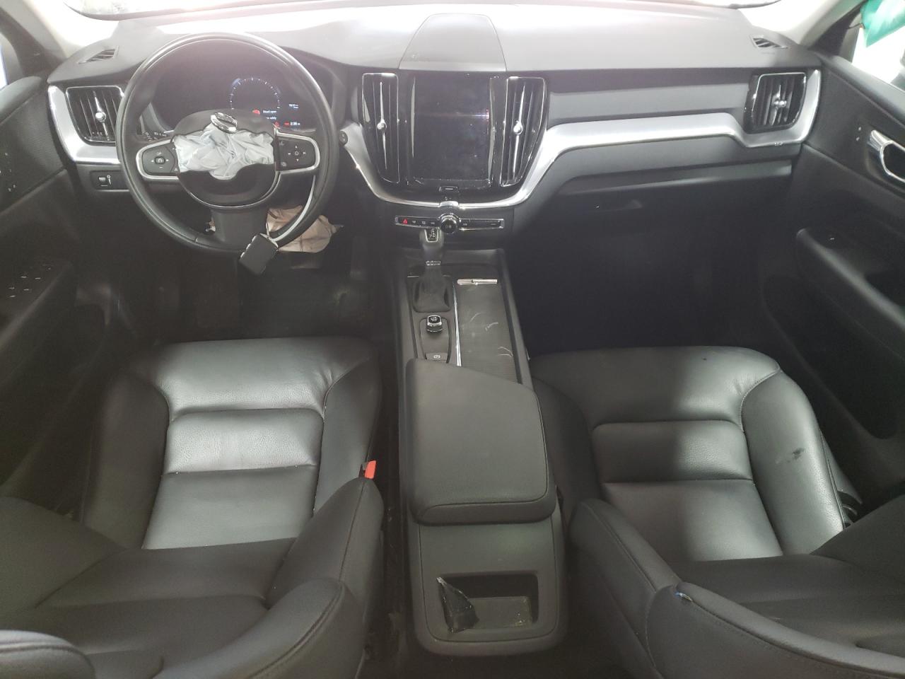 YV4A22RK5J1025595 2018 Volvo Xc60 T6 Momentum