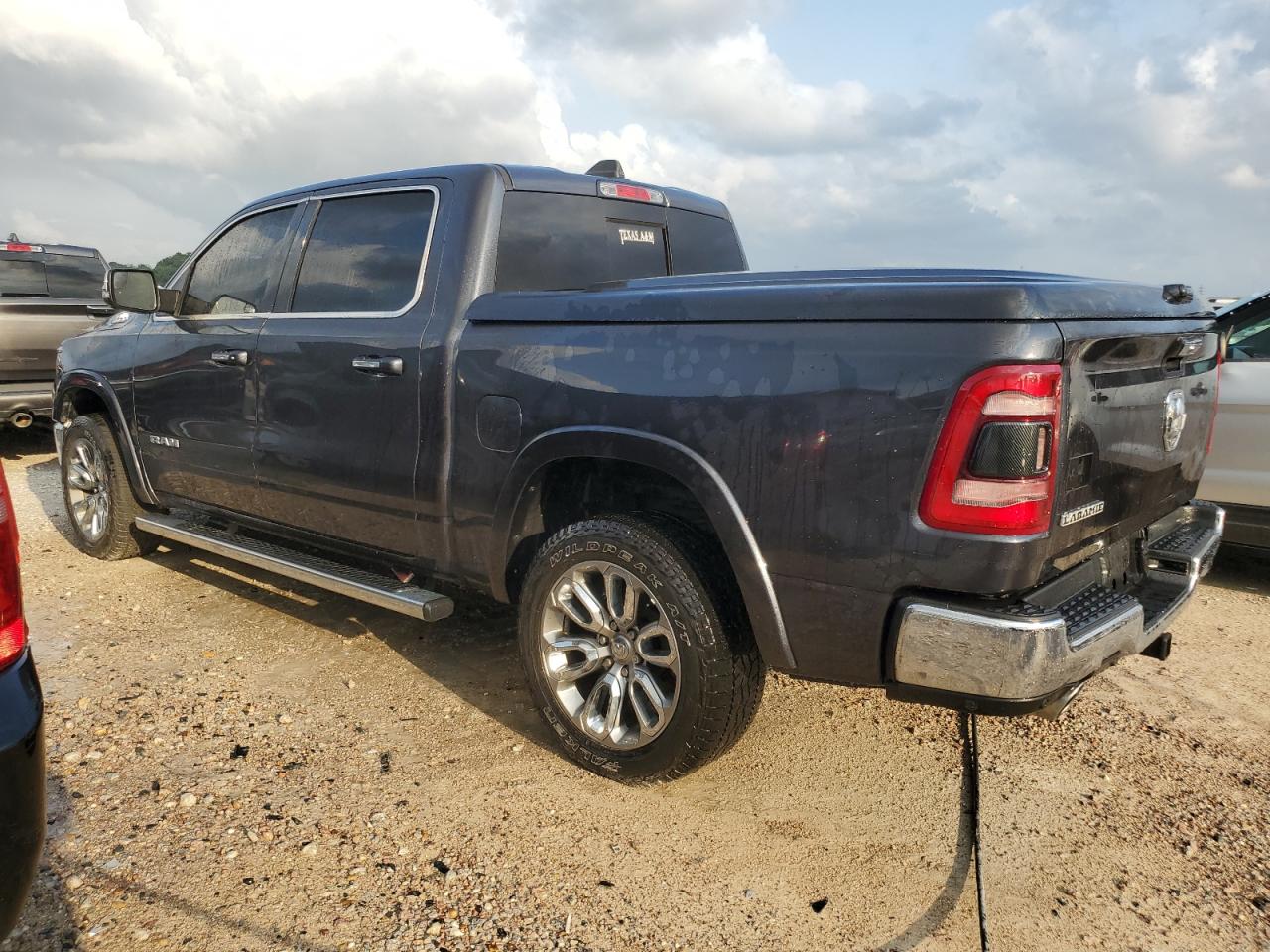 1C6RREJT4KN683496 2019 Ram 1500 Laramie