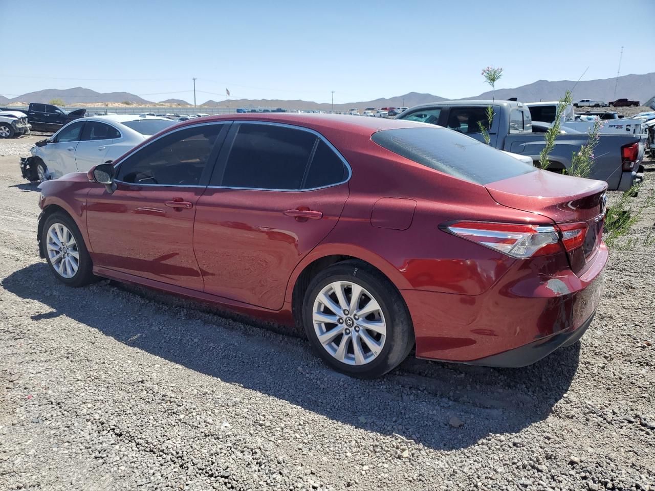 2018 Toyota Camry L vin: 4T1B11HK4JU539146