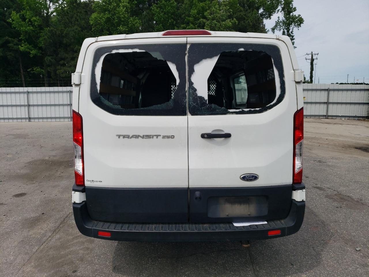 1FTYR1YM6KKA55646 2019 Ford Transit T-250