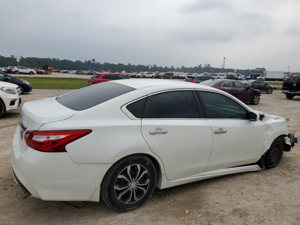 1N4AL3AP6HN327354 2017 Nissan Altima 2.5