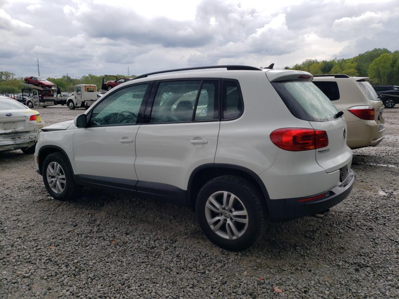 WVGBV7AX9FW610740 2015 Volkswagen Tiguan S