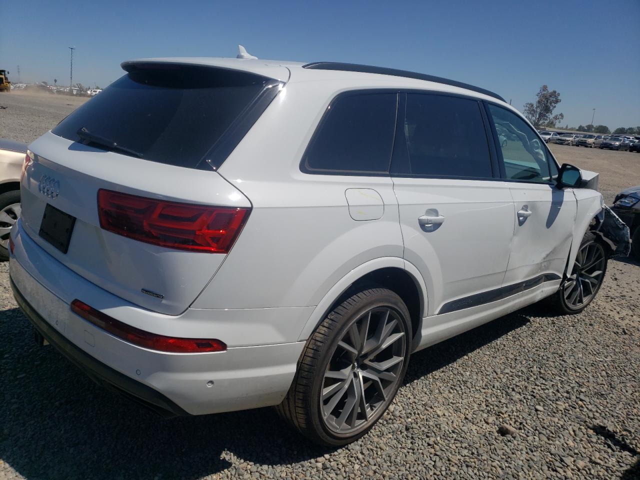 WA1VAAF72KD033729 2019 Audi Q7 Prestige