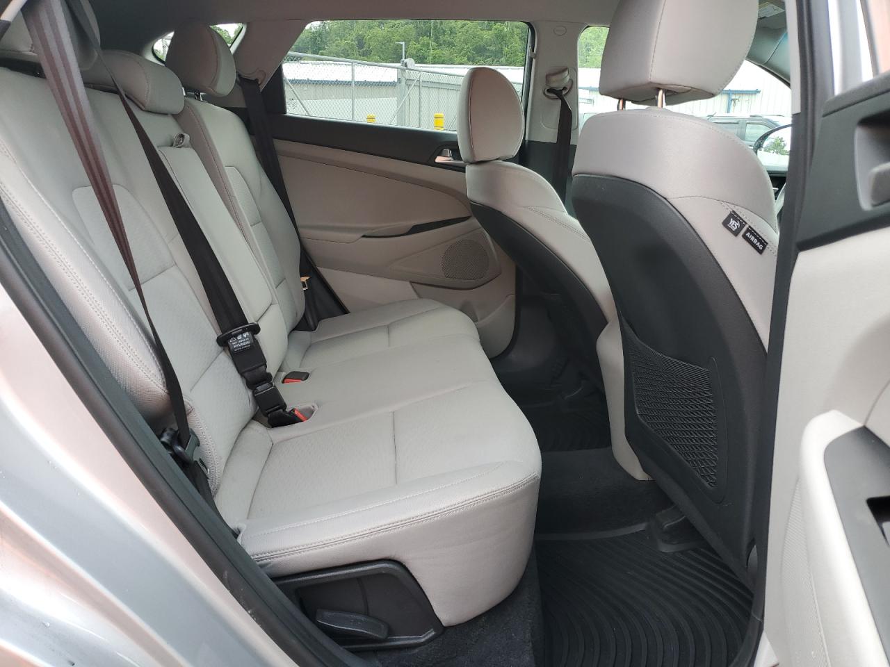 KM8J2CA48MU393905 2021 Hyundai Tucson Se