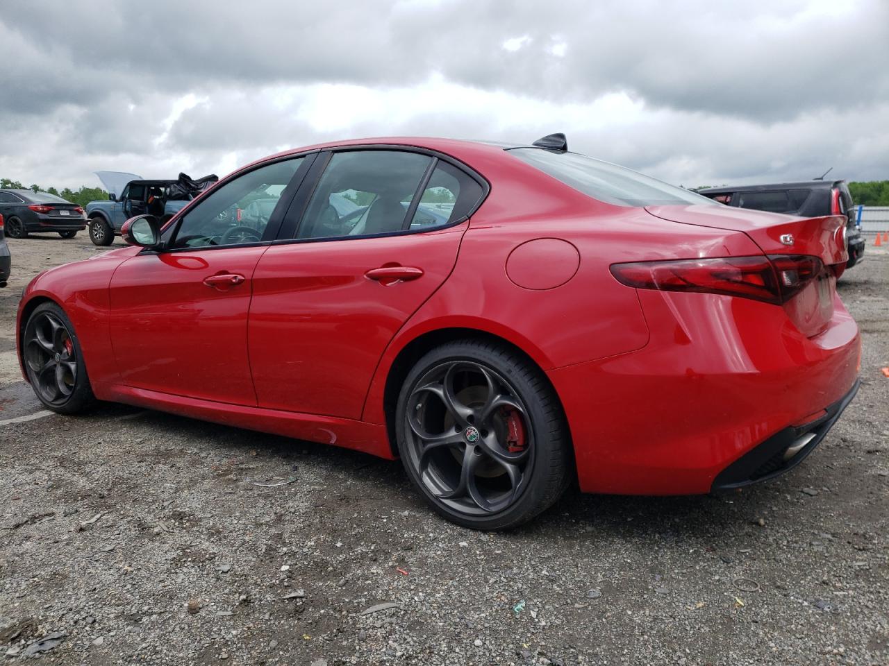 ZARFAECN5H7540528 2017 Alfa Romeo Giulia Ti