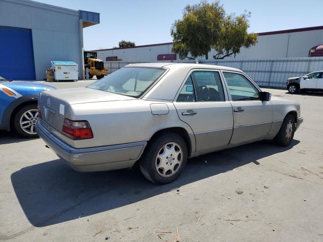 1995 Mercedes-Benz E 320 Base VIN: WDBEA32E9SC264993 Lot: 55973264