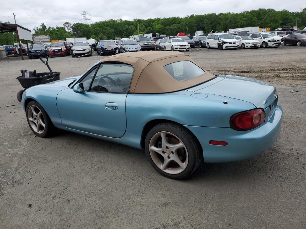 JM1NB353310211862 2001 Mazda Mx-5 Miata Base