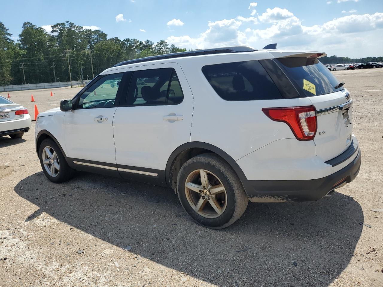 1FM5K7DHXJGA63569 2018 Ford Explorer Xlt