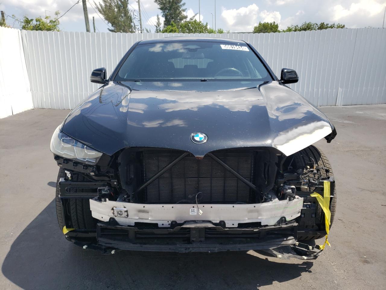 5UX33EX04R9U84981 2024 BMW X6 xDrive40I