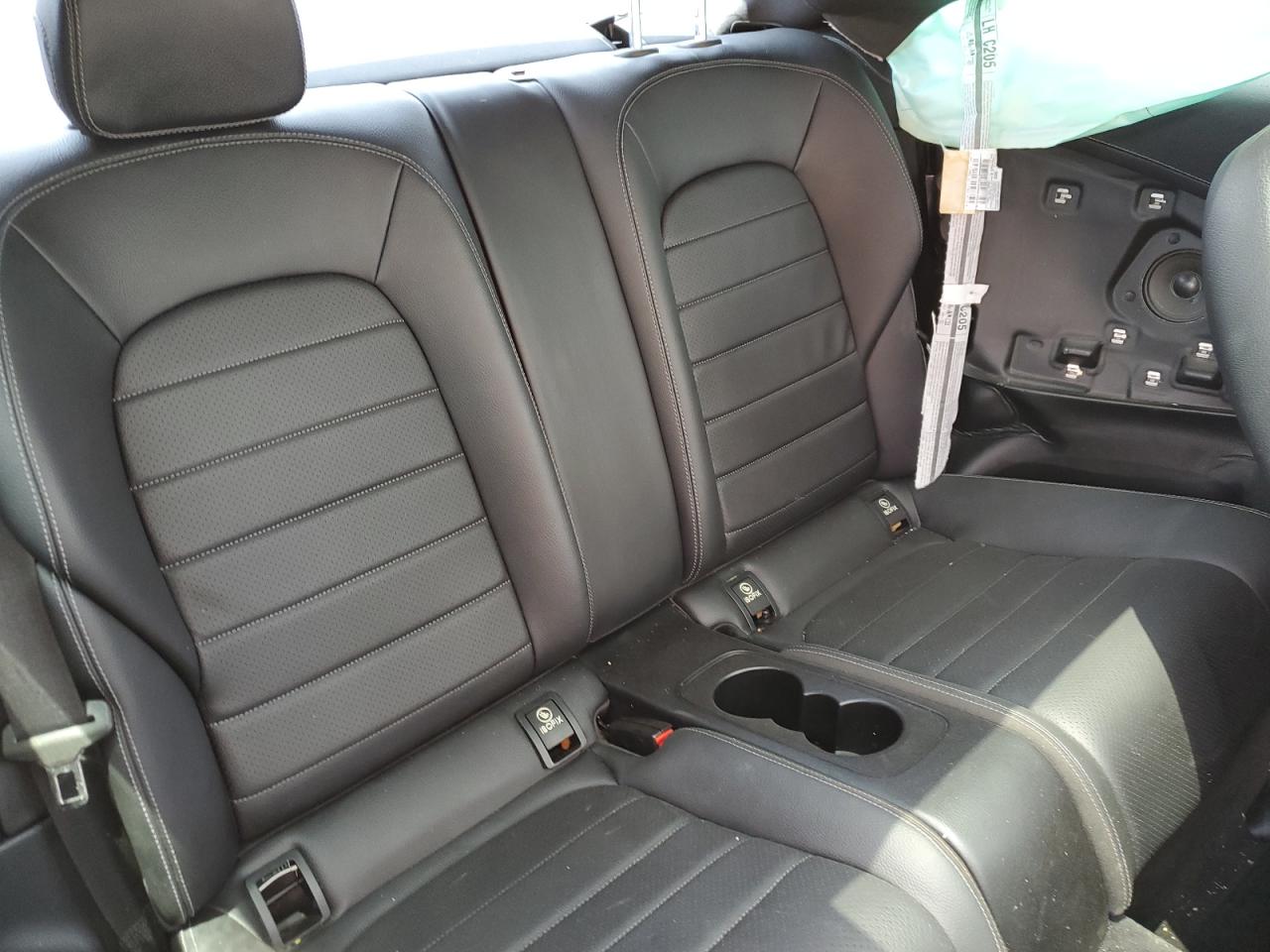 WDDWJ4JB4JF657712 2018 Mercedes-Benz C 300