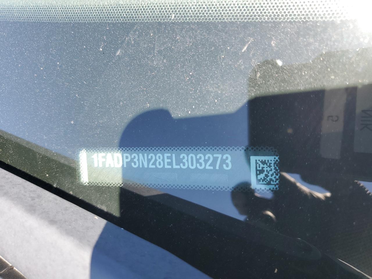 1FADP3N28EL303273 2014 Ford Focus Titanium