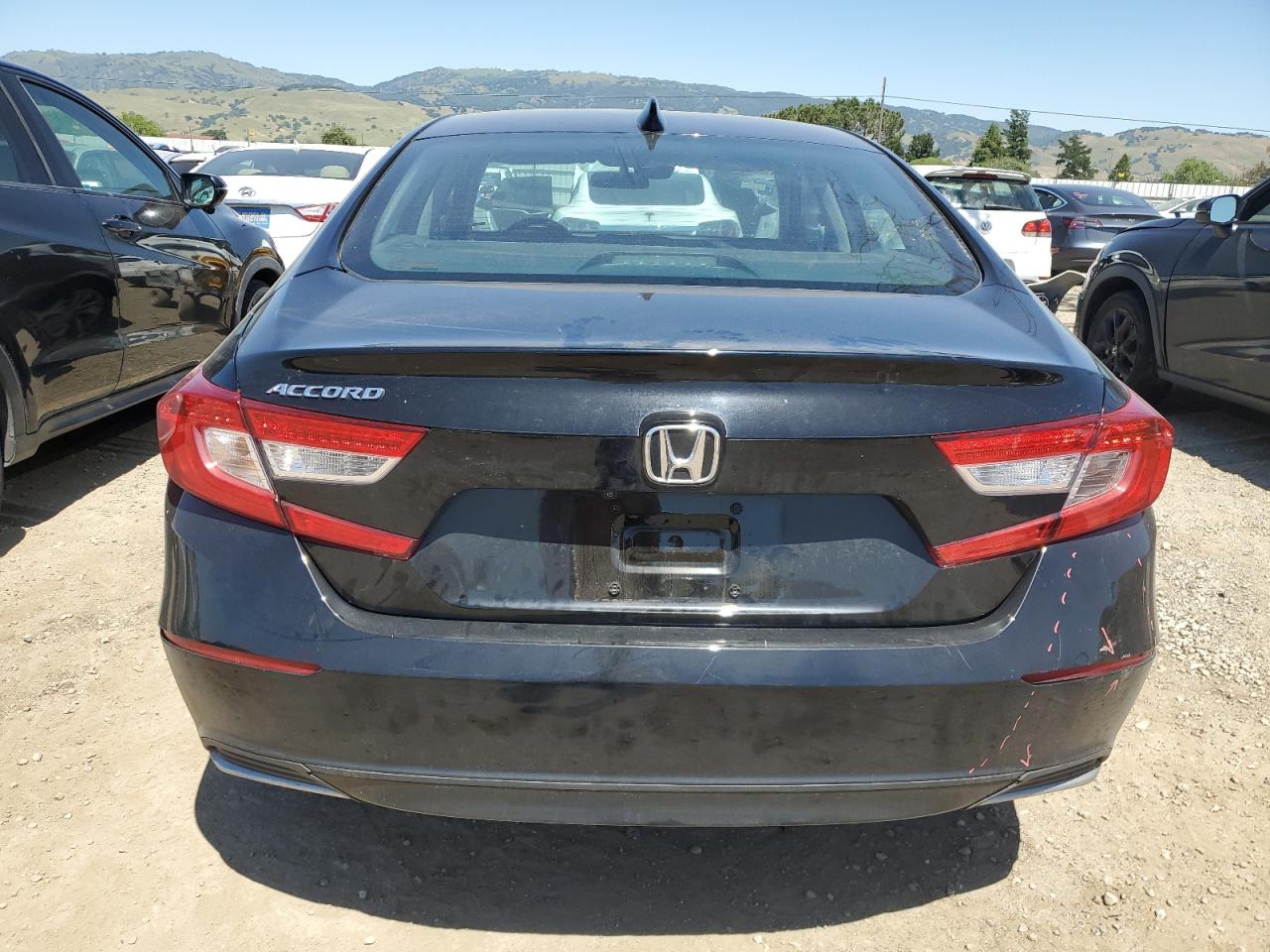 1HGCV1F14JA185896 2018 Honda Accord Lx