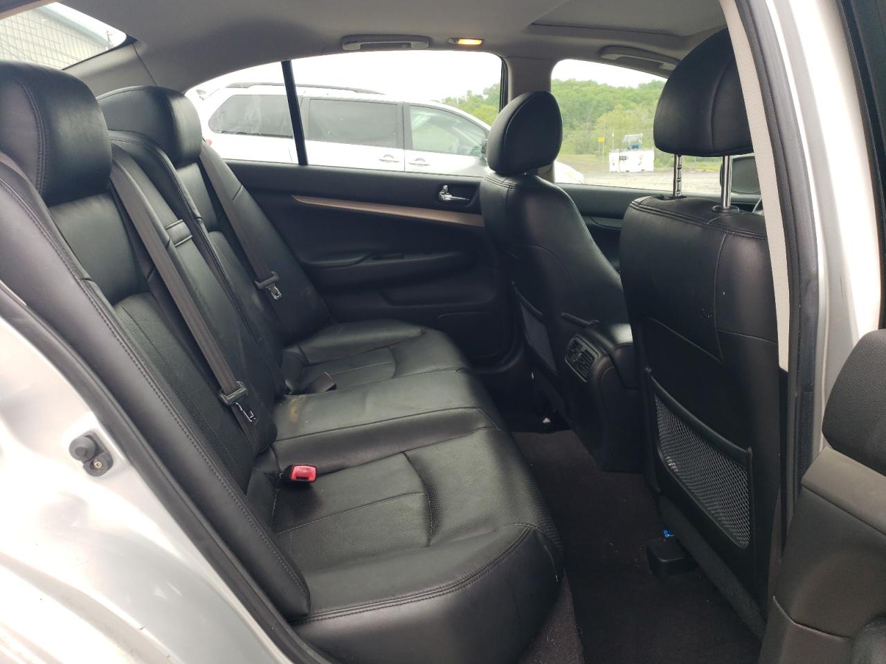 JN1CV6AR3BM400700 2011 Infiniti G37