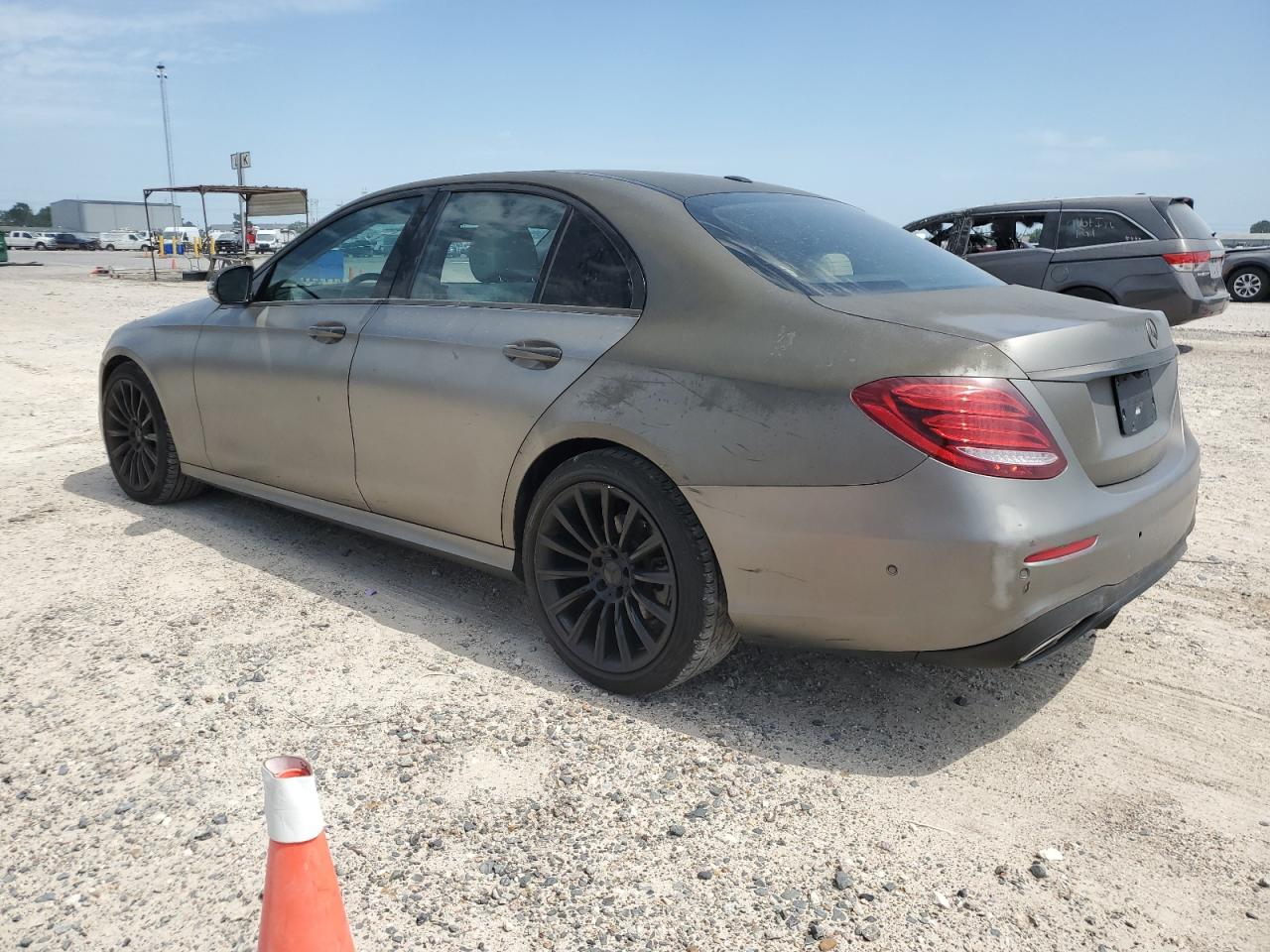 WDDZF4KBXHA076784 2017 Mercedes-Benz E 300 4Matic