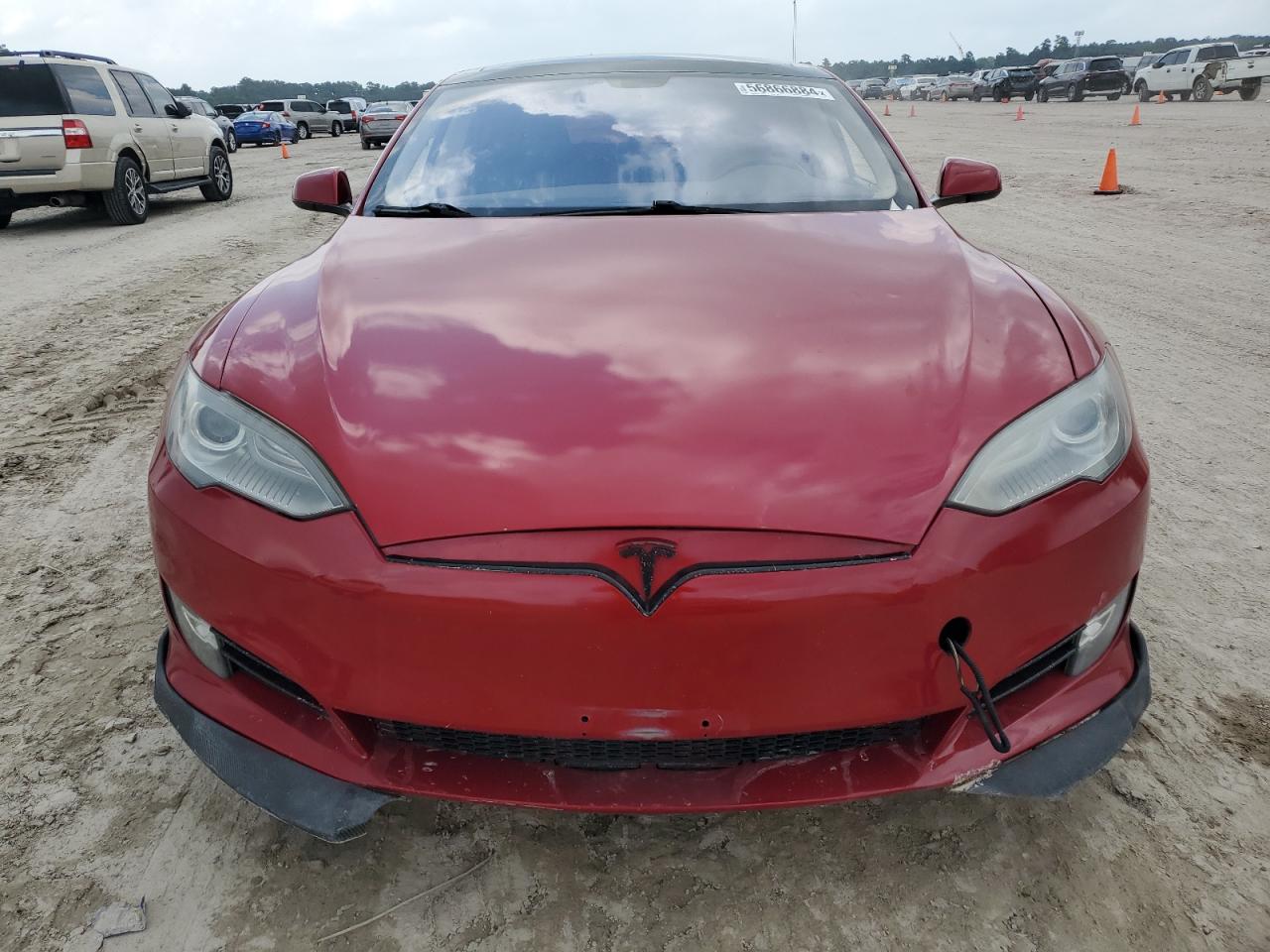 2014 Tesla Model S vin: 5YJSA1H10EFP44229