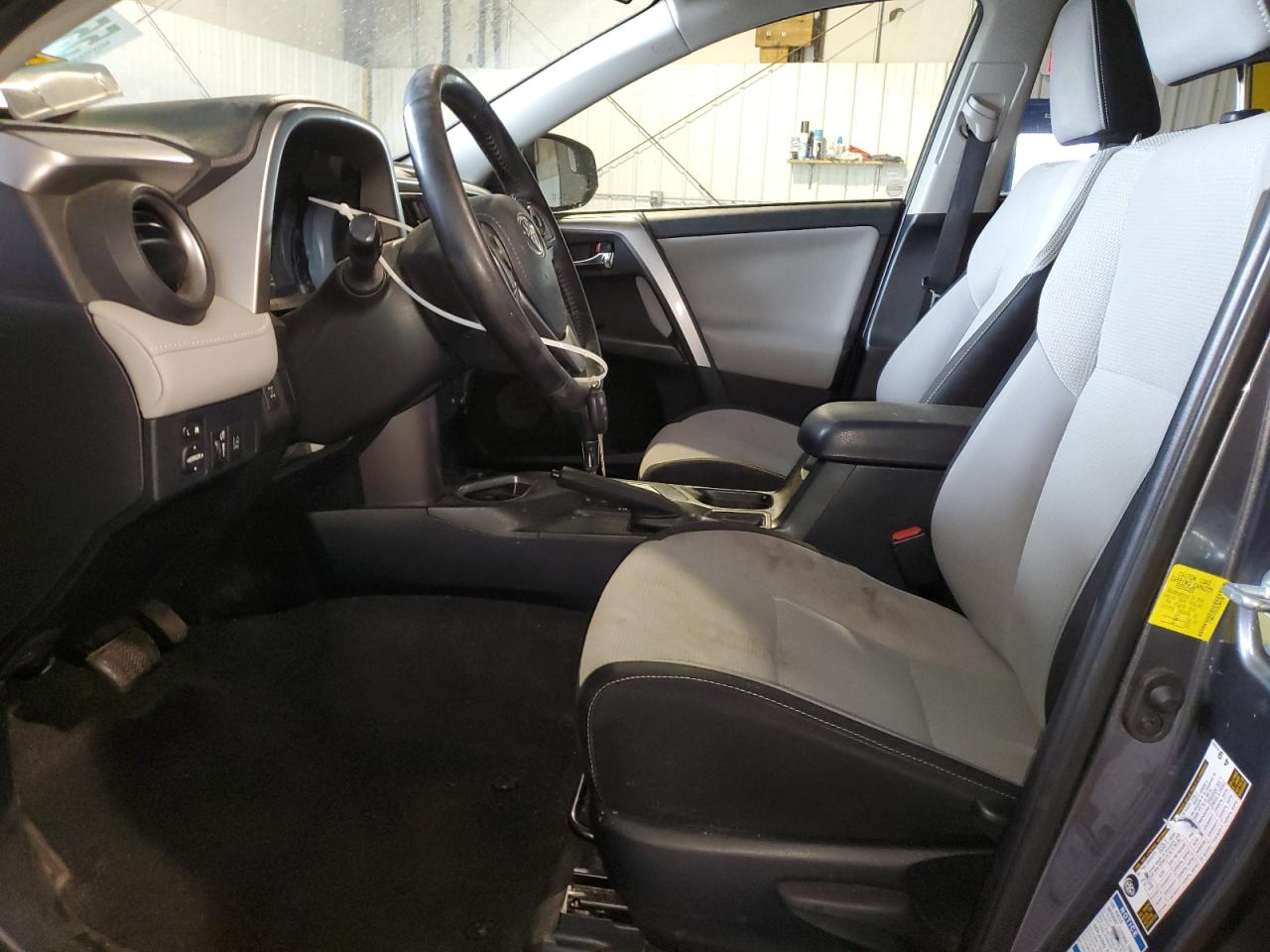 JTMRFREV6HD204580 2017 Toyota Rav4 Xle