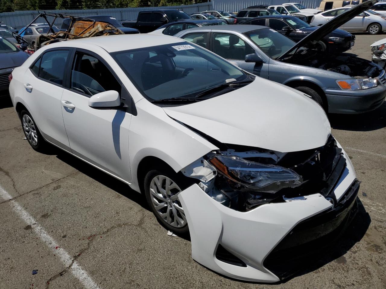 5YFBURHE5JP851056 2018 Toyota Corolla L