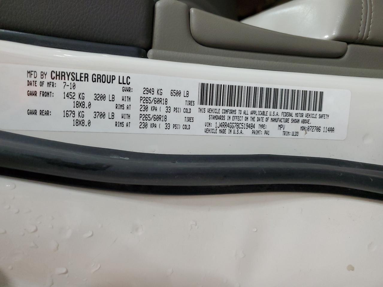 1J4RR4GG7BC519484 2011 Jeep Grand Cherokee Laredo