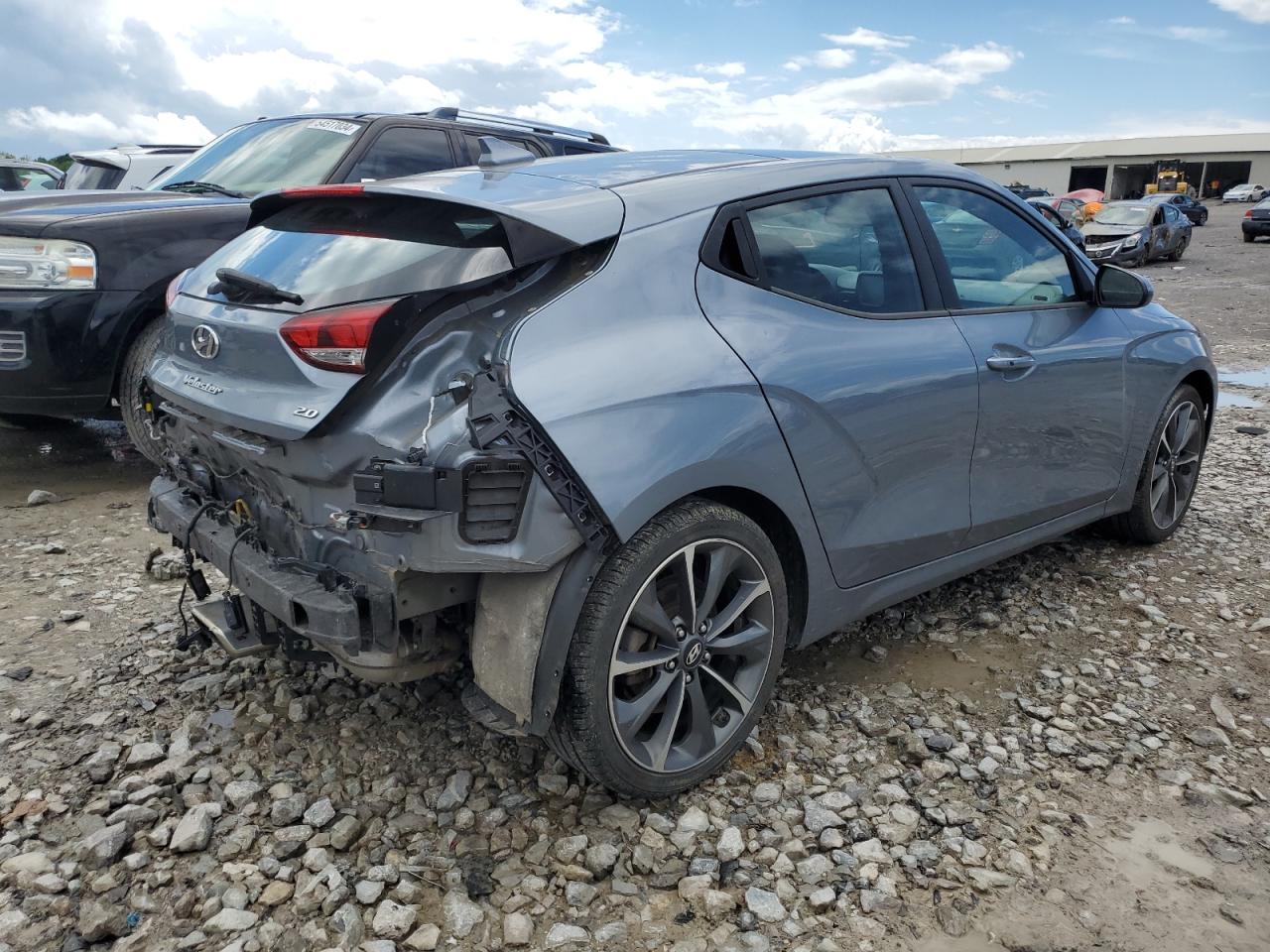 2019 Hyundai Veloster Base vin: KMHTG6AF5KU013204