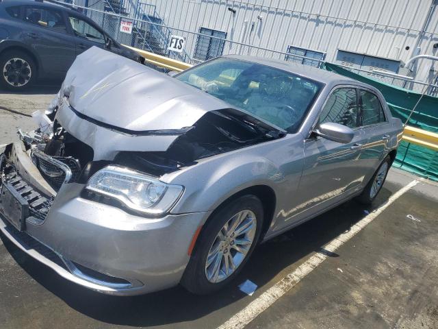 2017 Chrysler 300 Limited VIN: 2C3CCAAG4HH599535 Lot: 54620644